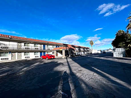 Studio 6 Hemet, CA