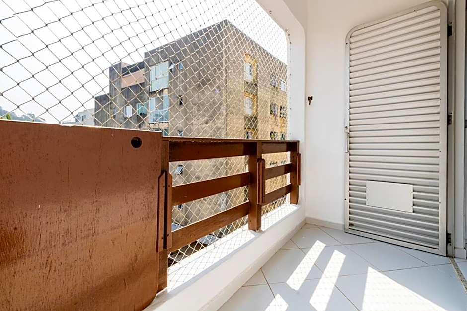 Otimo apto c WiFi a 700m da Praia do Tombo-Guaruja