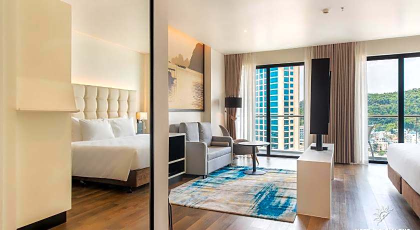 Hotel Soleil Ha Long, Trademark Collection by Wyndham