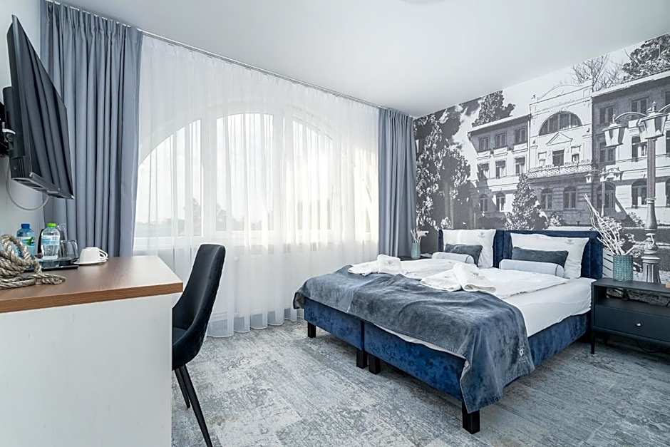 ZAMEK NA PIASKU - Tuż przy Plaży