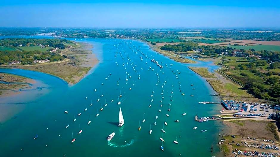 East Pallant Bed and Breakfast, Located in Large Georgian Townhouse in Central Chichester