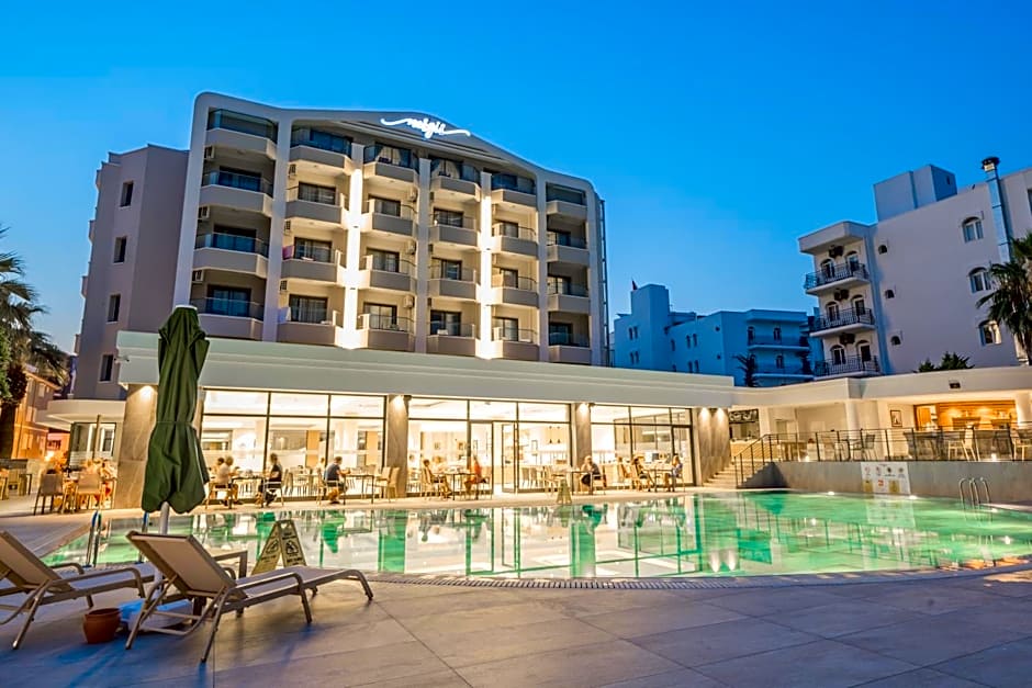 Premier Nergis Beach & SPA