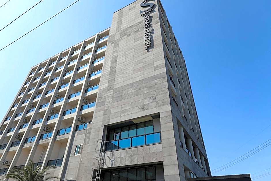 Sims Hotel