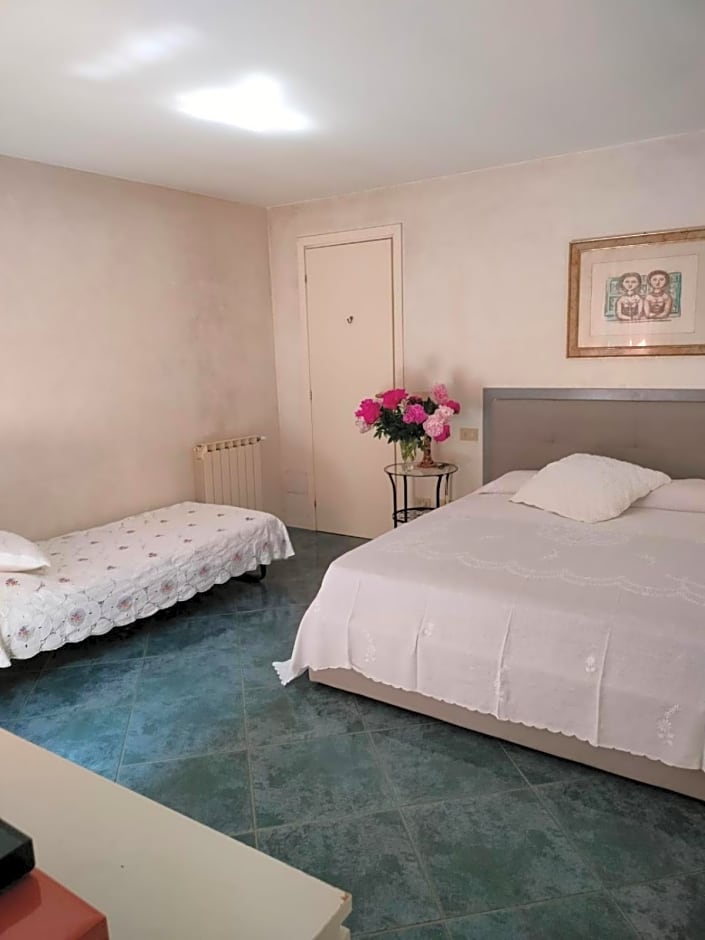PIETRASANTA - VERSILIA - Villa Arzilla Garden con piscina
