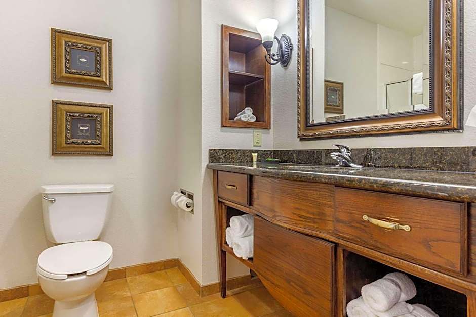 Clarion Pointe Sulphur Springs