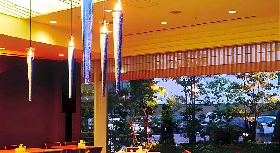 Cypress Garden Hotel