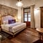 HOTEL CASA MONARCA