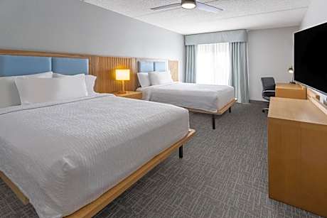 Queen Room with Two Queen Beds - Disability Access