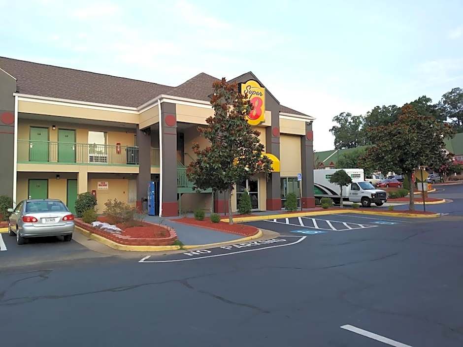 Super 8 by Wyndham Stafford