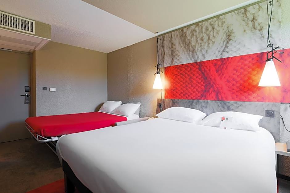 ibis Carcassonne East La Cité Hotel