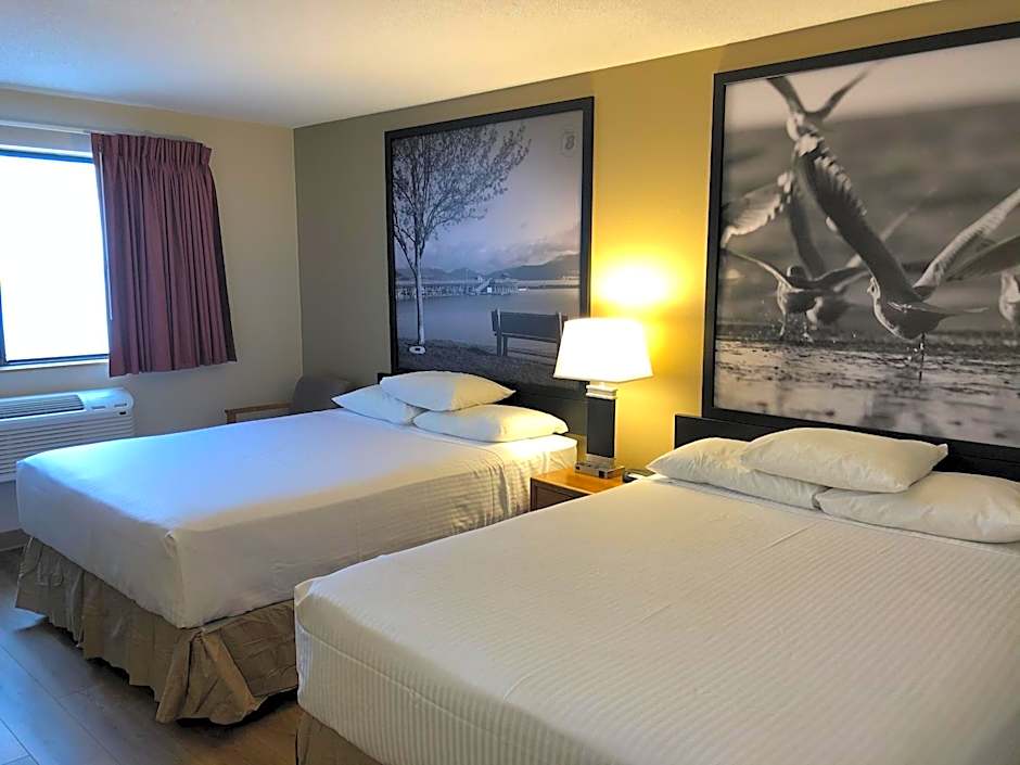 Super 8 by Wyndham Salmon Arm