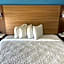 Jacksonville Inn & Suites
