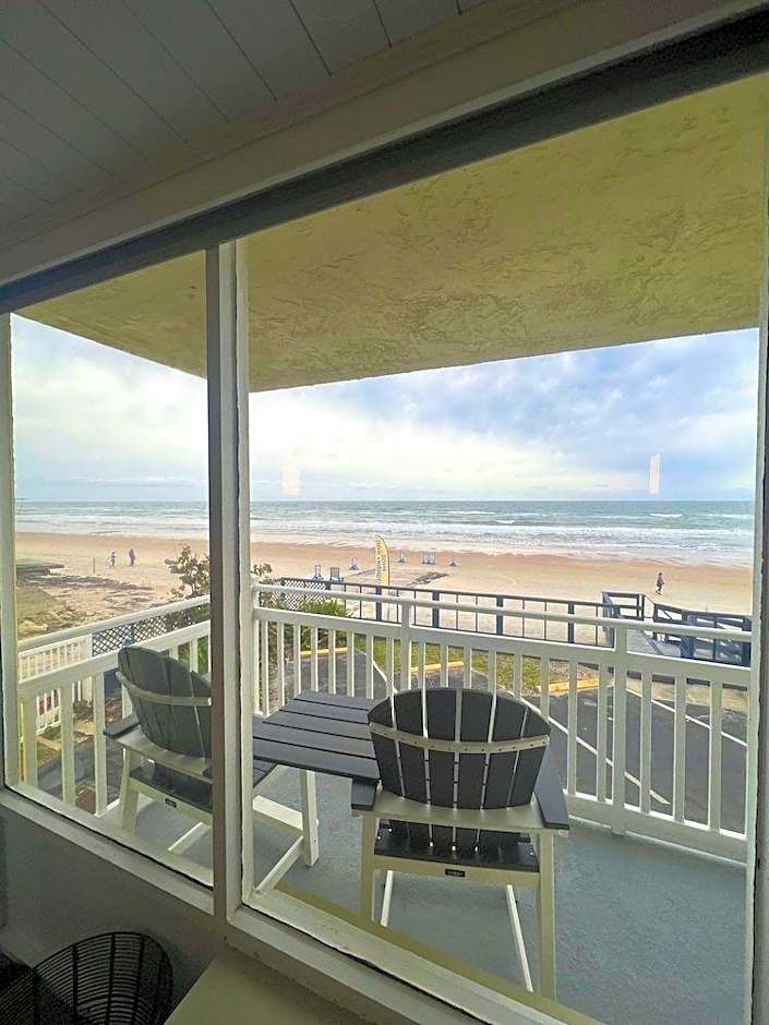 Ocean Breeze - Ocean Front at Symphony Beach Club!