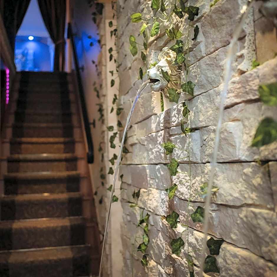 Villa-Aphrodia love room