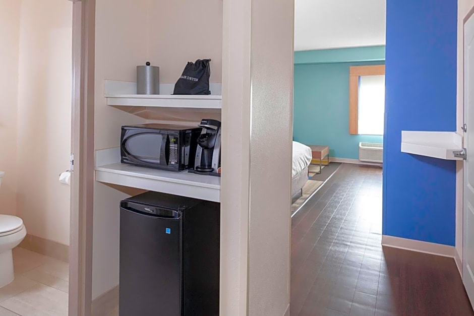 Holiday Inn Express Myrtle Beach-Broadway at the Beach, an IHG Hotel
