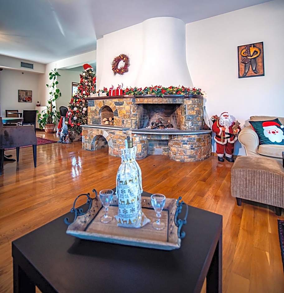 Erofili Hotel & Suites