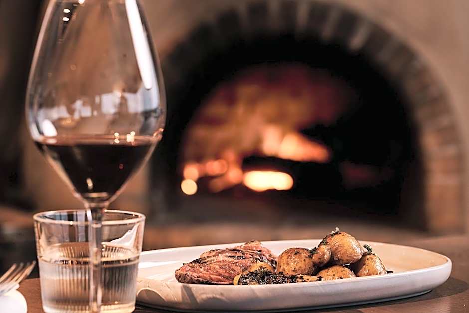 Legacy Gastro Suites