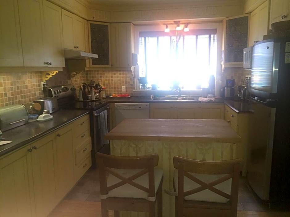 Maison Des Jardins B & B