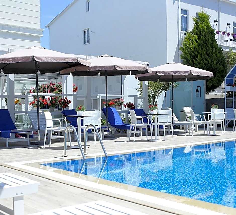 Ascot Hotel Buyukada