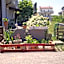 Sapphire Hotel