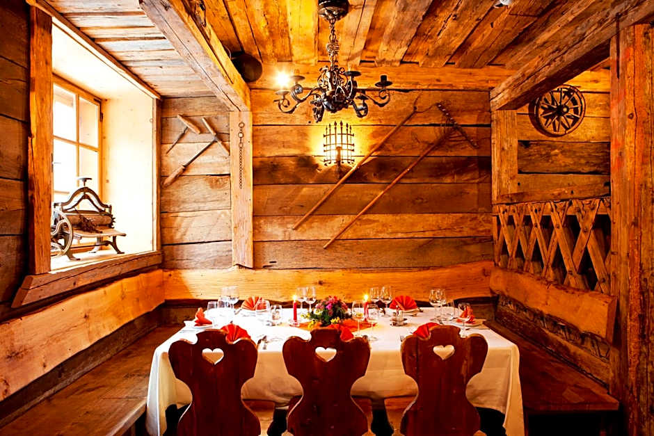 Euro Youth Hotel & Krone