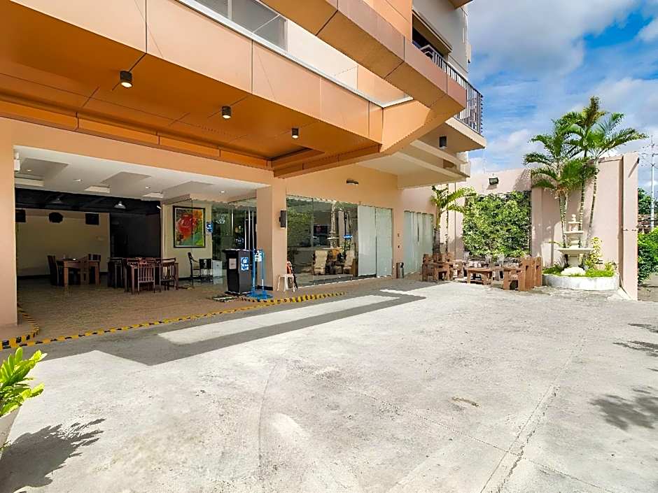 Main Hotel And Suites