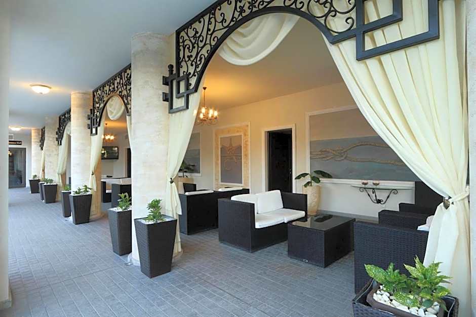 Penelopa Palace Apart Hotel & SPA