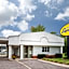 Super 8 by Wyndham Stevensville/St. Joseph