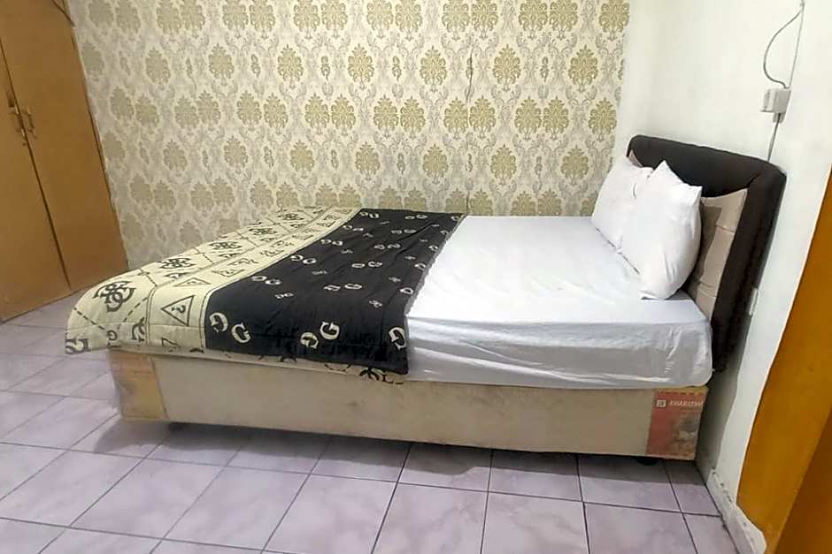 Fortuna Hotel RedPartner Near Exit Tol Paiton