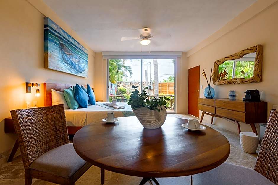 Rojo Manglar Acapulco