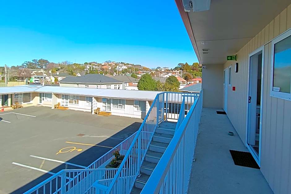 Bayfield Motel and Apartment