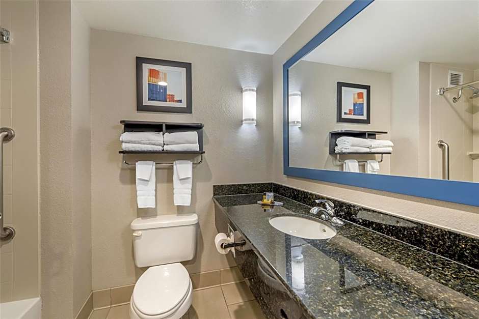 Best Western Plus Castlerock Inn & Suites