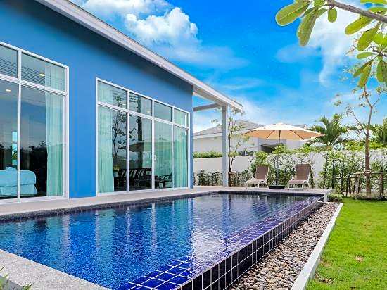 Chaum Haus Pool Villas