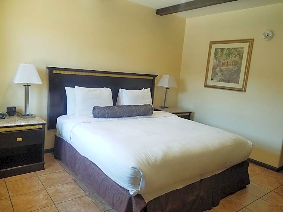 Tuscan Garden Inn