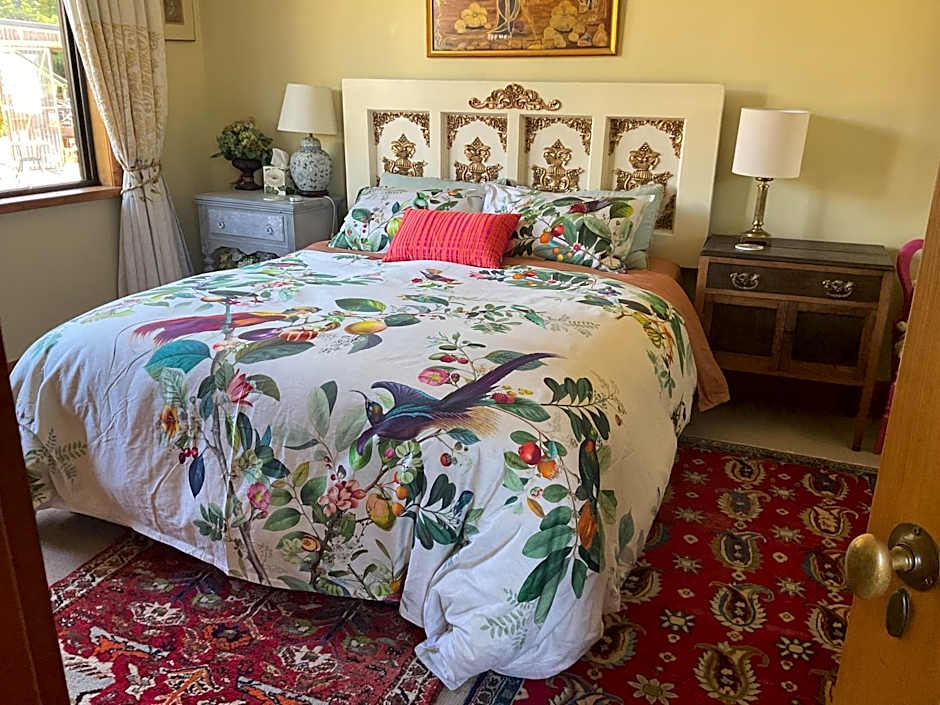 Redwood Valley B & B