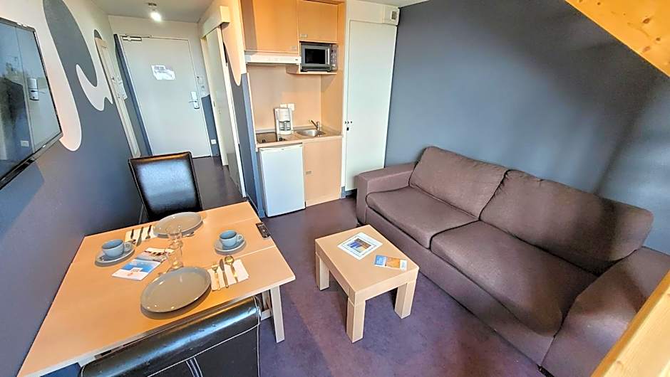 Gold Beach Hotel & RESIDENCE