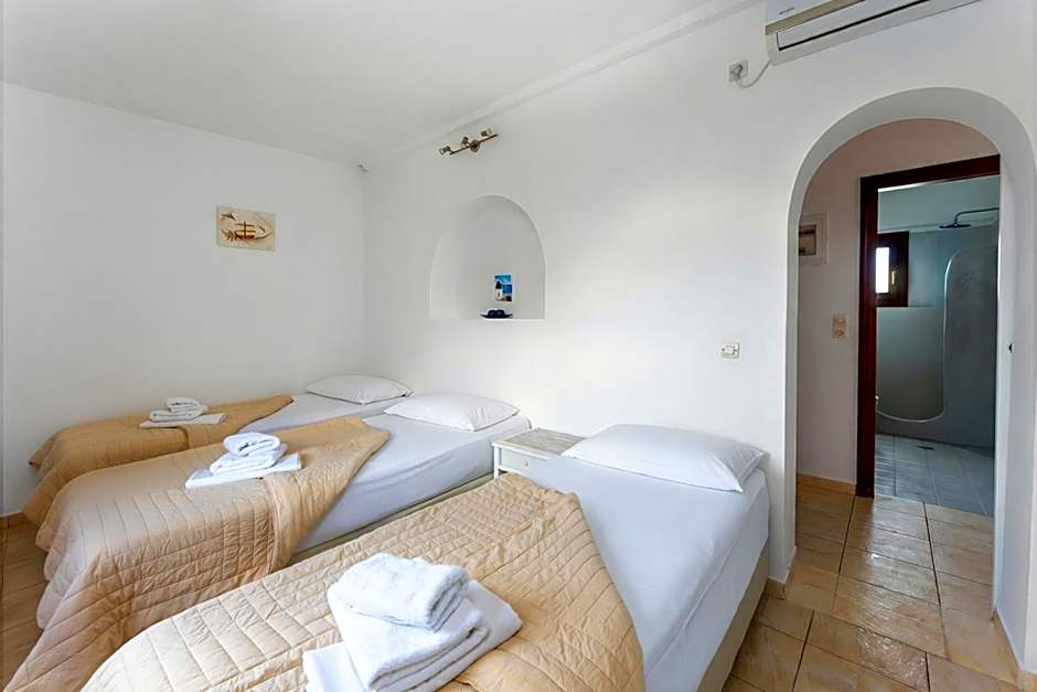 Birds Villa Apartments with Heated Pool - Including Car and Breakfast