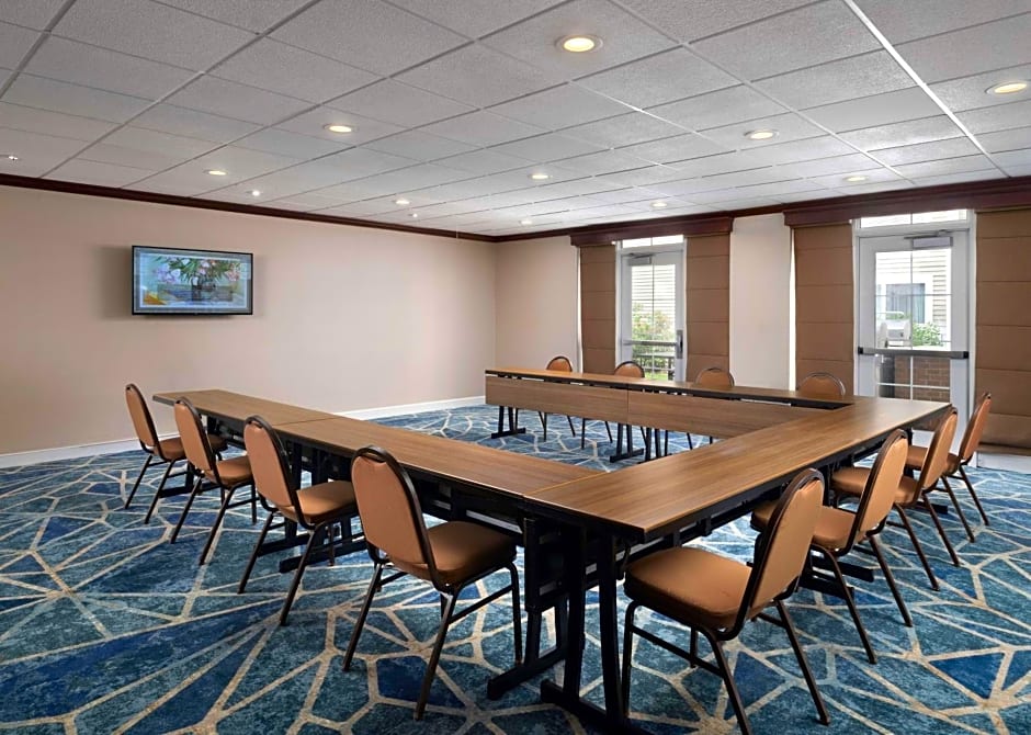 Homewood Suites By Hilton Somerset Nj