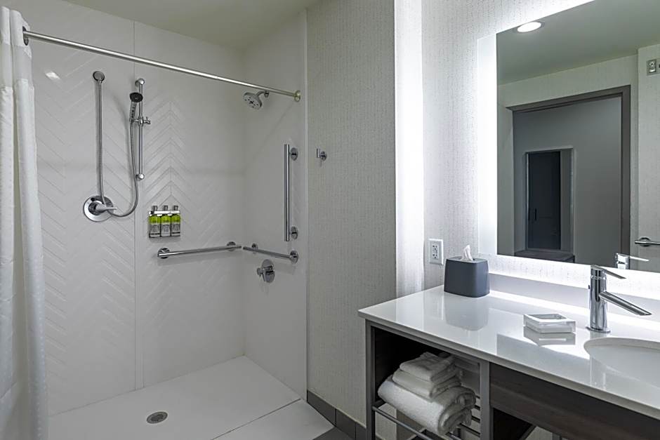 Holiday Inn Greenville - Woodruff Road By IHG