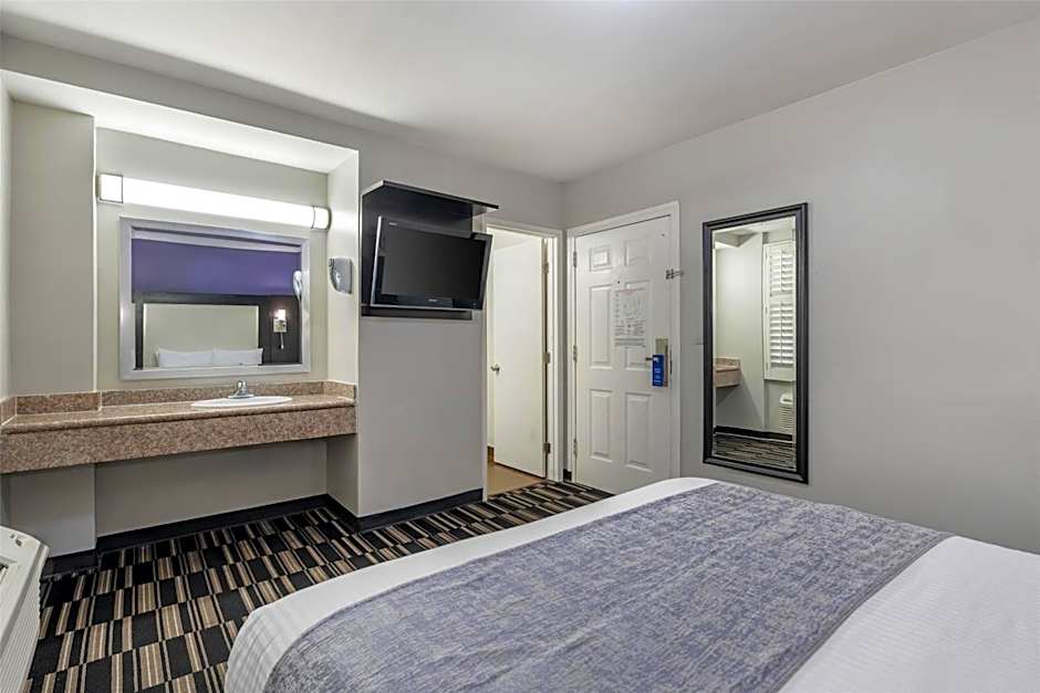 SureStay Hotel by Best Western Beverly Hills West LA