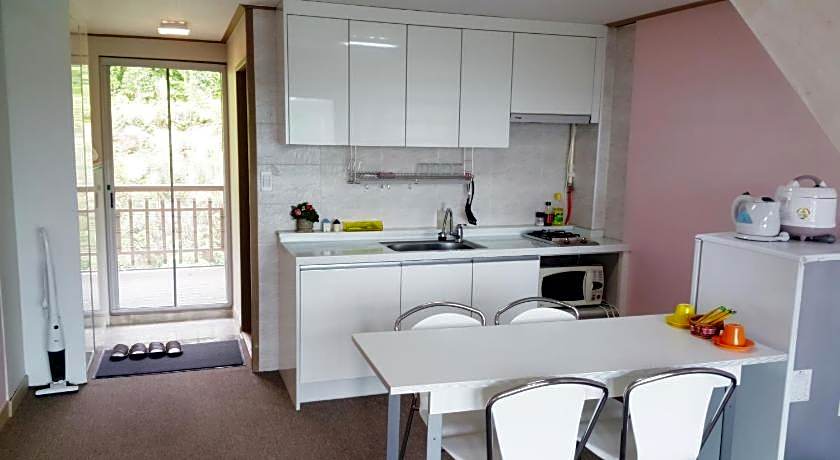 Dreaming Forest Pension