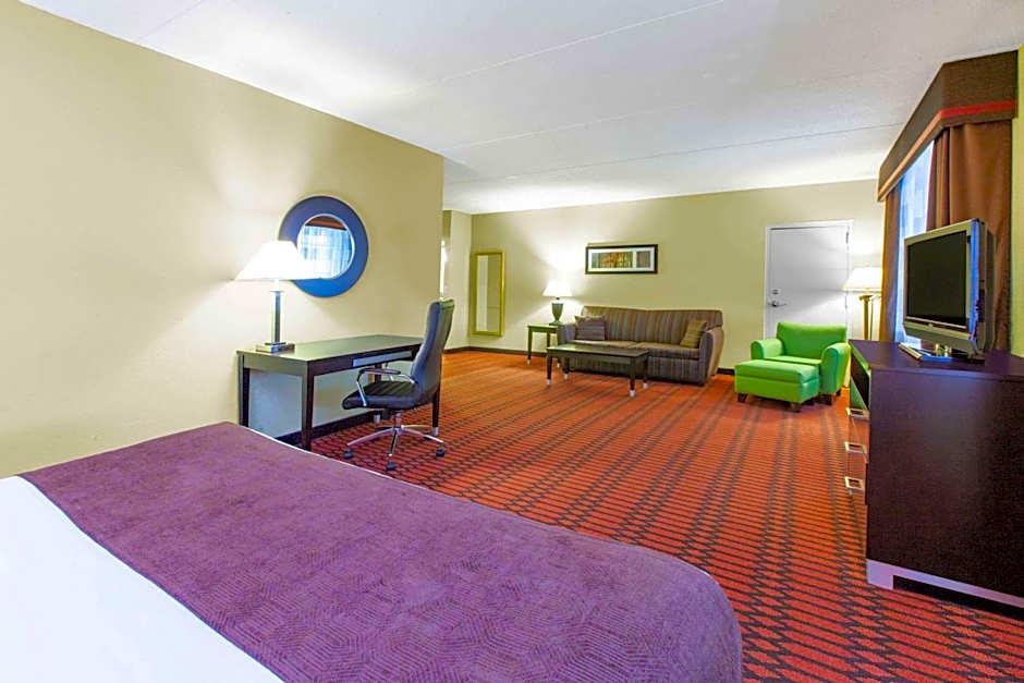 Baymont by Wyndham Harrisburg
