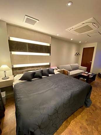 Family Suite - Smoking