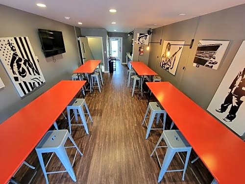 Hi-Ho: A Hi-Tech Hotel