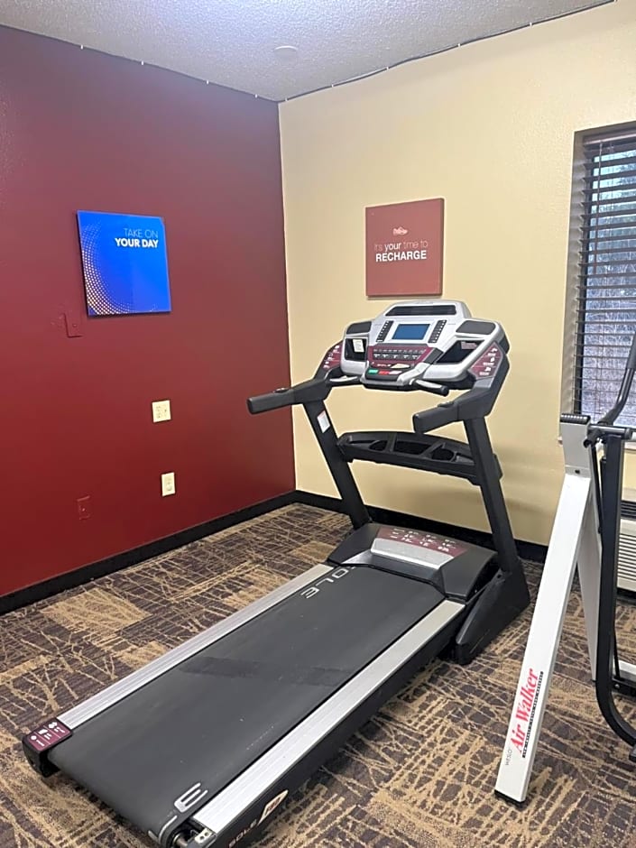 Red Roof Inn & Suites Indianapolis Airport