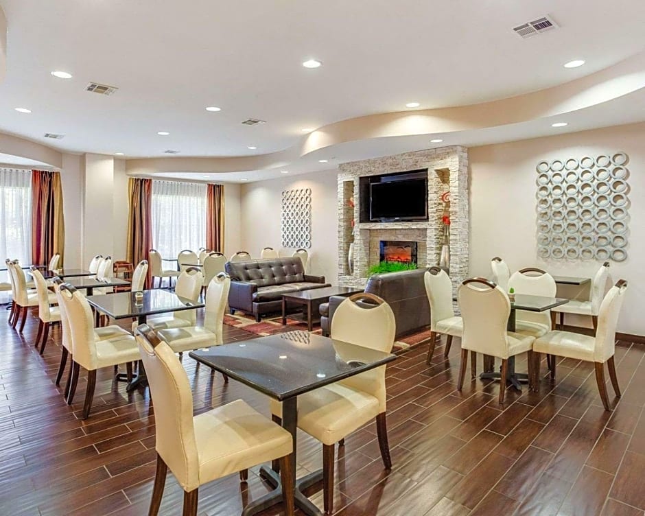 Comfort Suites Mandeville - Covington