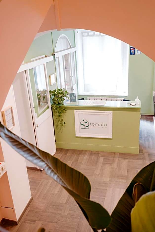 Tomato Urban Retreat