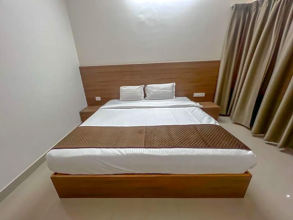 Hotel Elite by Agira