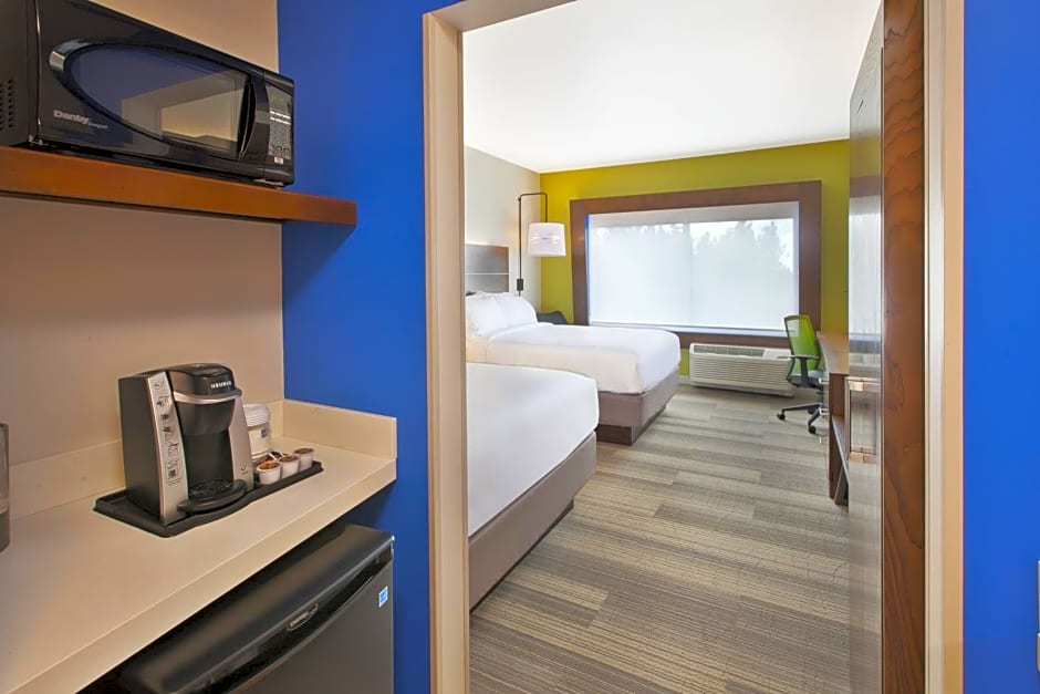 Holiday Inn Express and Suites South Hill By IHG