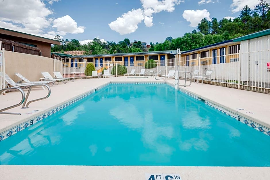 Travelodge by Wyndham Ruidoso